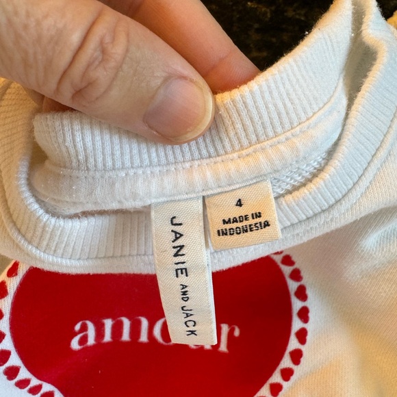 Janie and Jack sweatshirt with Heart Size 4t ( like 3t ) NEW and FREE J&J pants - Picture 2 of 4